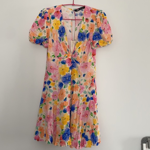 Zara dress - Picture 3 of 7